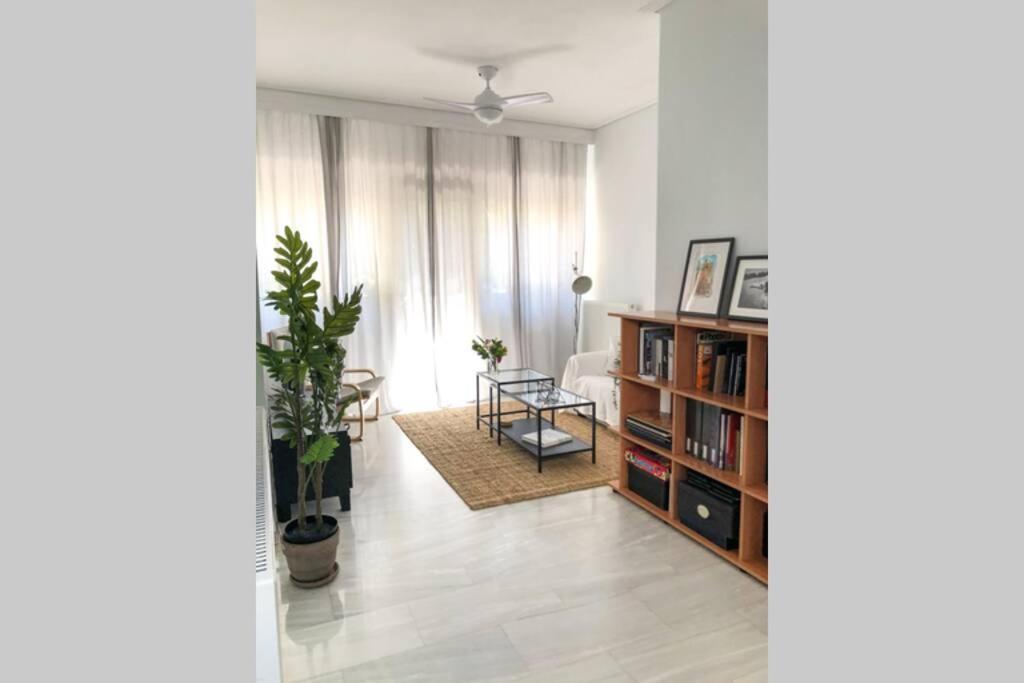 Your Cozy Downtown Home - Apartment Larissa Exteriör bild